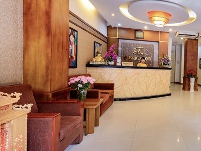 Khách sạn Luxor 3*