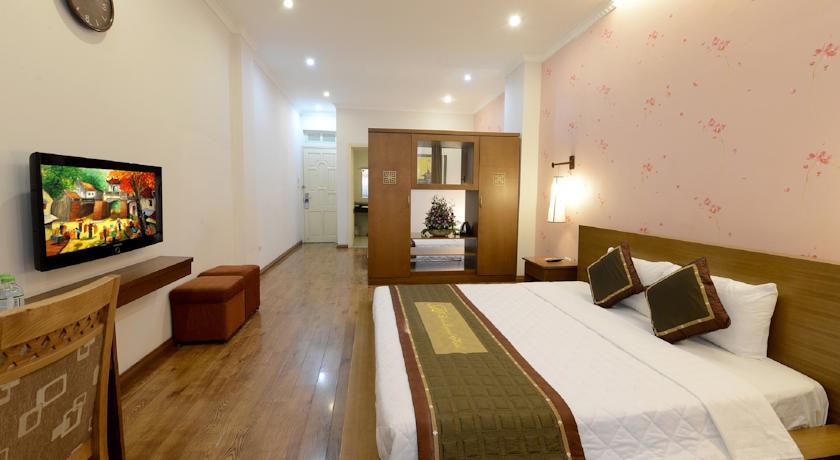 Khách sạn Luxor 3*